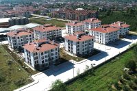 İzmir’de bir dükkanın mal sahibi, kiracısıyla 2010 yılında imzaladığı tahliye