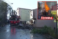 Üsküdar’da ekiplerin yol çalışması sırasında doğalgaz borusu patladı. Borudan metrelerce