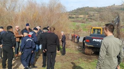 Susurluk’ta tarla sürmek için traktörle evden ayrılan genç kayboldu.Susurluk’a bağlı