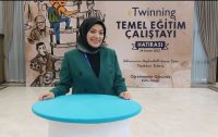 Bandırma Marmara İlkokulu Öğretmeni İlknur Tosun, Antalya’da düzenlenen “eTwinning Temel