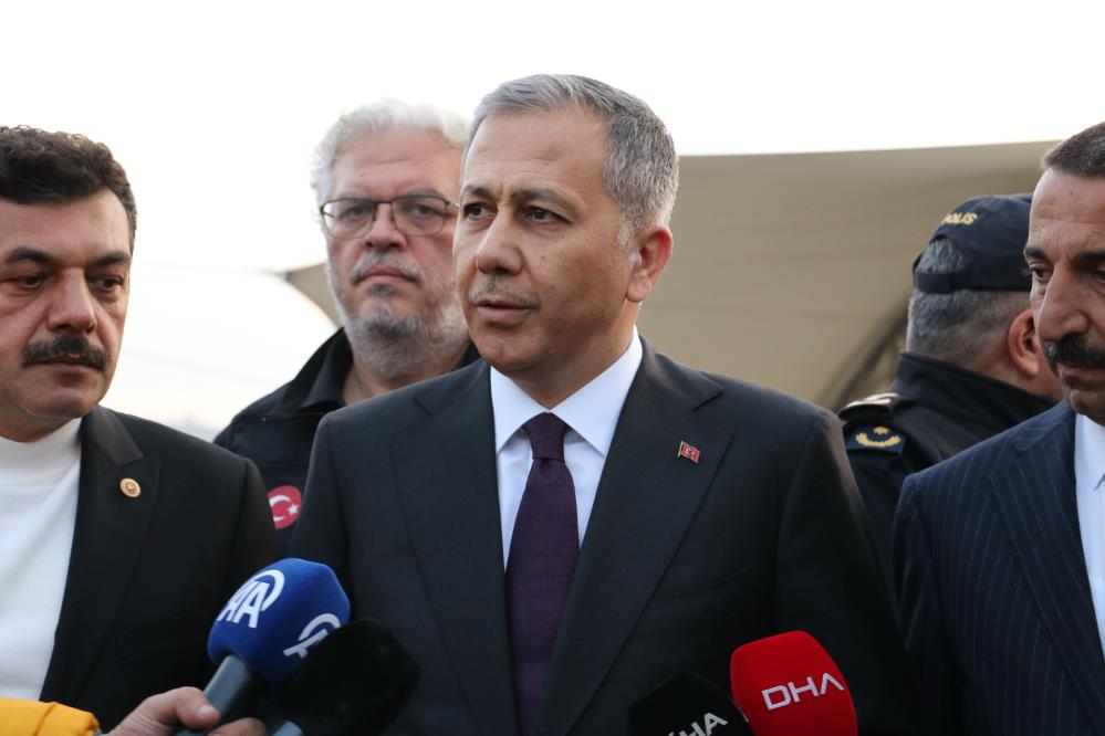 Bakan Yerlikaya: “Şu ana kadar kayıp denizcilerimizden herhangi bir emareye rastlamadık” İçişleri Bakanı Ali Yerlikaya, Kdz. Ereğli açıklarında batan Kafkametler adlı