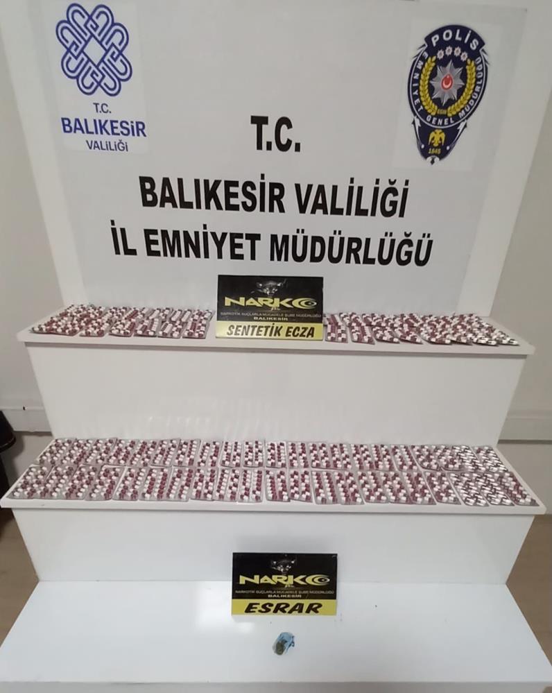 Balıkesir İl Emniyet Müdürlüğü Narkotik ekipleri tarafından durdurulan araçta bin