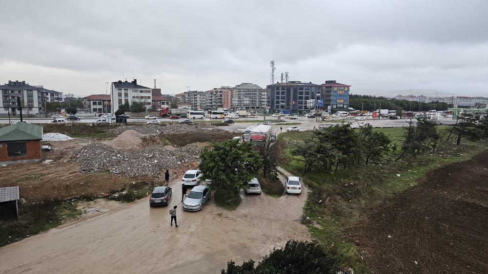 Çareyi yolu kapatmakta buldu Bandırma’da, Bandırma Eğitim ve Araştırma Hastanesi, Bandırma Onyedi Eylül Üniversitesi
