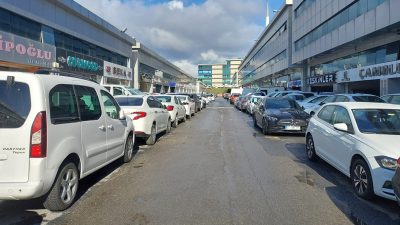 İkinci el otomobil satışlarında fiyat dengesi oluşturmak zorlaştı. Son dönemde