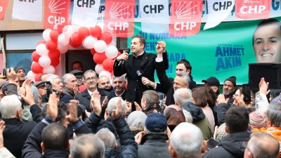 Balıkesir Büyükşehir Belediye Başkan Adayı Ahmet Akın, Susurluk’ta sevgi seliyle