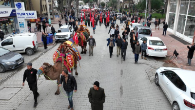 Burhaniye Belediyesinin geleneksel hale dönüştürdüğü Zeytin ve Zeytinyağı Hasat Festivali’nin