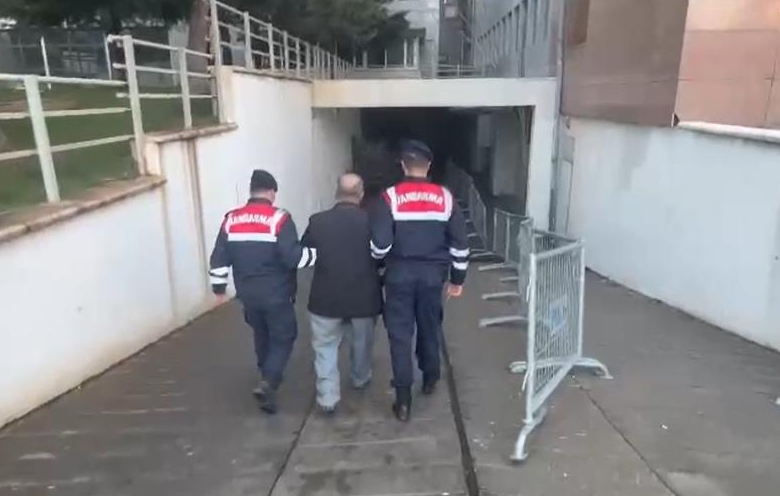 2006 yılında işlediği cinayetten aranan zanlı yakalandı Gaziantep’te 2006 yılında işlediği cinayetten aranan ve hakkında ağırlaştırılmış müebbet