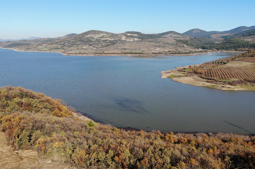 Çanakkale’de, çok sayıda su kaynağına sahip olduğu için mitolojide adı