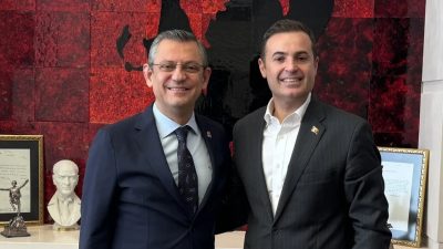 CHP’nin Balıkesir Büyükşehir Belediye Başkan Adayı Ahmet Akın, Genel Başkan