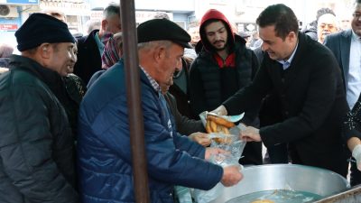 Balıkesir Büyükşehir Belediye Başkan Adayı Ahmet Akın, Bigadiç’te emeklilerin yaşadığı