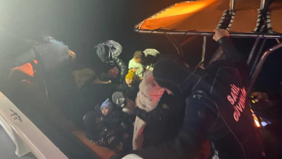 Ayvalık’ta yasa dışı yollarla Yunanistan’ın Midilli Adası’na gitmek isterken lastik