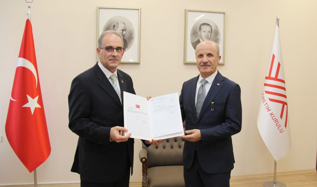 Bandırma Onyedi Eylül Üniversitesi Rektörü Prof. Dr. İsmail Boz, Yükseköğretim