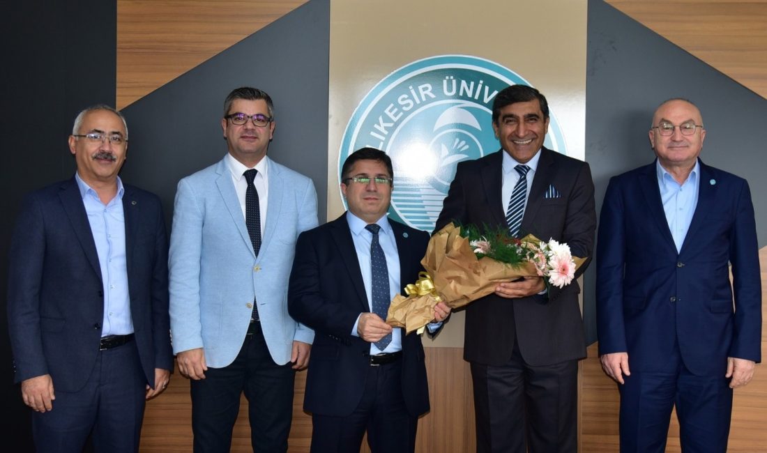 Balıkesir Üniversitesi İktisadi ve İdari Bilimler Fakültesi(İİBF) Dekanı Prof. Dr.