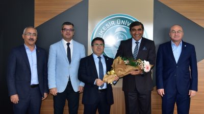 Balıkesir Üniversitesi İktisadi ve İdari Bilimler Fakültesi(İİBF) Dekanı Prof. Dr.