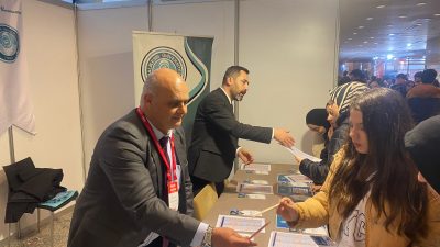54 üniversitenin katıldığı İstanbul’da gerçekleştirilen fuara Balıkesir Üniversitesi’de katıldı.Fuarda üniversite