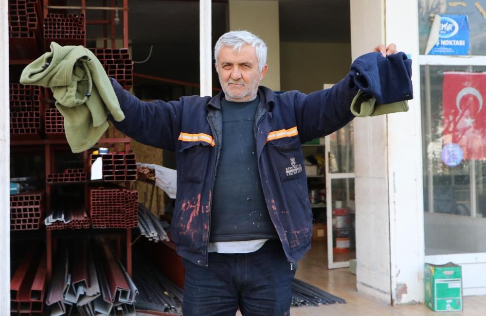 &nbsp;Adana’da internetten televizyon siparişi veren adama 6 tane bez gönderildi.