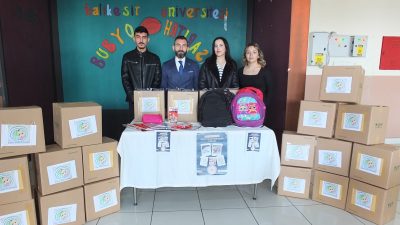 Balıkesir Üniversitesi (BAÜN) öğrencileri deprem bölgesindeki çocukların kırtasiye ihtiyaçları için