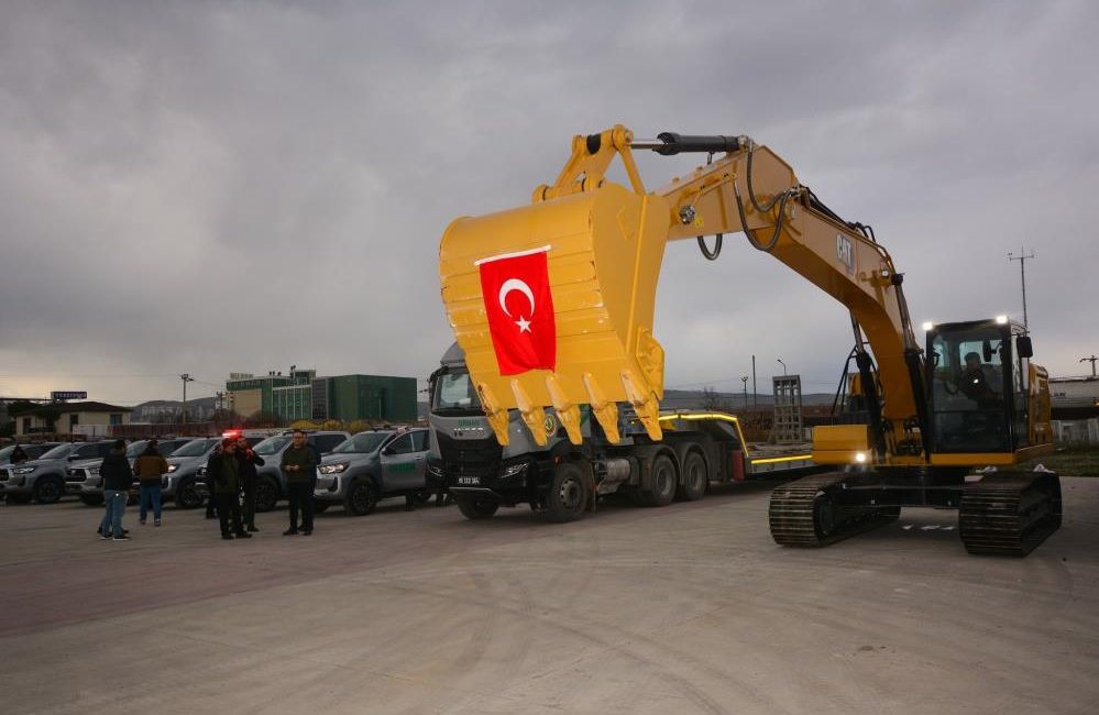 Balıkesir ormanları yeni araçlarla daha güvende Balıkesir Orman Bölge Müdürlüğü araç filosuna kattığı 9 yeni araç