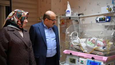 2024’ün ilk saatleri ile birlikte Balıkesir’de ilk dünyaya gelen bebekler