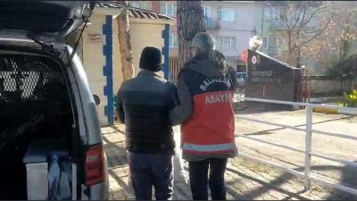 Balıkesir’de 30 ayrı suçtan aranan 26 yaşındaki şahıs yakalanarak adli