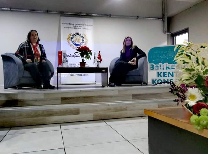 Balıkesir’de “Okuyan ve Okutan Kadınlar” projesi Balıkesir’de “Okuyan ve Okutan Kadınlar” projesi, kadınların eğitimde ve bilimdeki