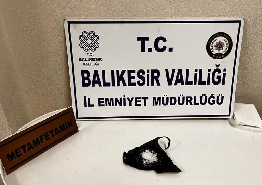 Balıkesir’in Edremit ve Gömeç ilçelerinde Balıkesir İl Emniyet Müdürlüğü ekipleri