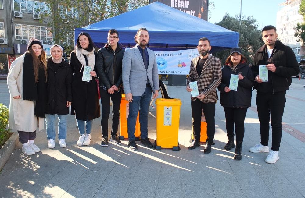Balıkesir’de üniversiteli gençler atık ilaçlara dikkat çekti Burhaniye’de, Uygulamalı Bilimler Fakültesi (BUBFA) Bankacılık ve Finans Bölümü 3.
