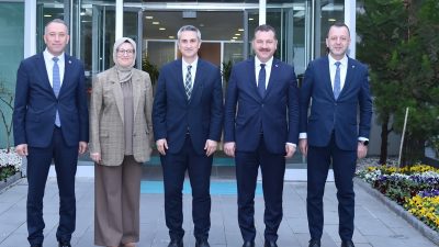 Balıkesir’e yapılması planlanan gençlik ve spor yatırımlarıyla ilgili protokol imzalandı.