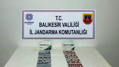 Uyuşturucu madde imal ve ticareti yapan 3 şüpheli şahsın aracıda