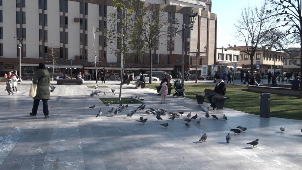 Balıkesir’e kar beklenirken bahar geldi Meteoroloji Genel Müdürlüğünden Balıkesir için yapılan hava tahminlerinde kar yağışı