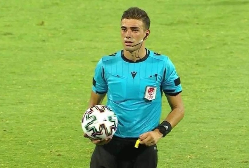 Balıkesirli genç hakem Oğuzhan Çakır hayaline kavuştu Trendyol Süper Lig’de düdük çalma hayali kuran Balıkesir’in genç hakemi