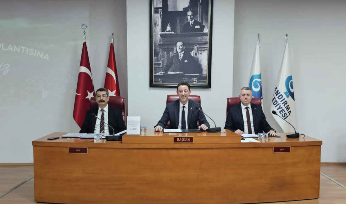 Bandırma Belediye Meclisi yeni döneme merhaba dedi Bandırma Belediye Meclisi, yeni yılın ilk toplantısını gerçekleştirerek başkan yardımcıları