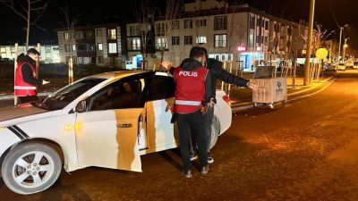 Bandırma’da İlçe Emniyet Müdürlüğü’ne bağlı toplam 215 personelin katılımıyla “şok