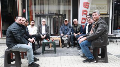 Burhaniye Belediye Başkanı, esnaf ve vatandaşlarla bir araya gelerek taleplerini