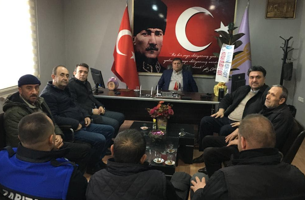 Başkan Ersoy’dan yeni oda başkanına ziyaret Havran Belediye Başkanı Emin Ersoy, Havran Sebze ve Meyveciler Odası
