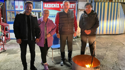 Balya Belediye Başkanı Orhan Gaga, yılbaşı gecesinde görevli olan personeli