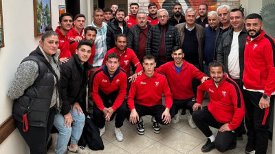 Erdekspor Kulübü futbol takımı, Erdek Belediyesi’ni ziyaret ederek Erdek Belediye