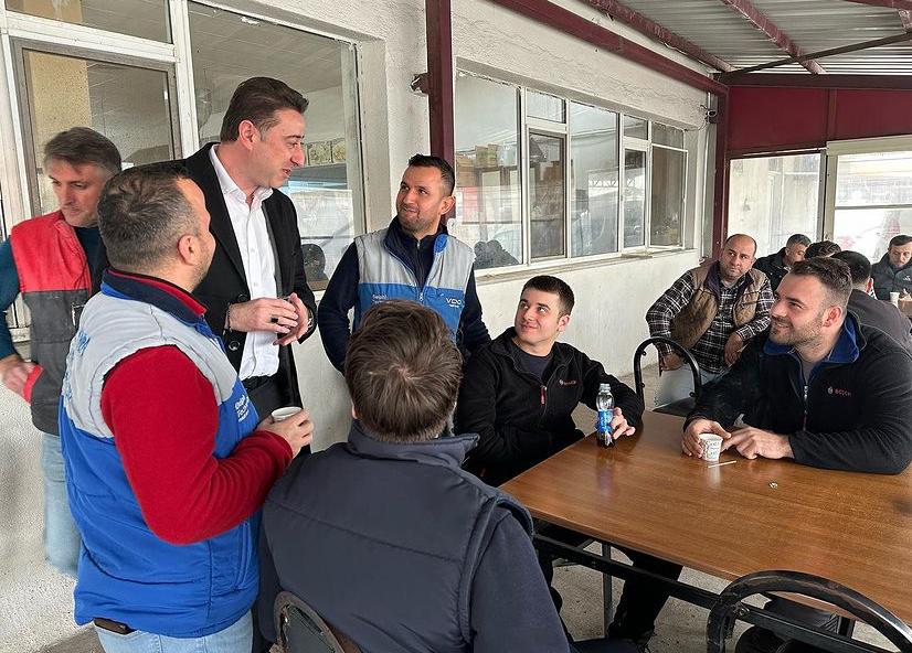 Başkan Tosun, sanayi esnafıyla bir araya geldi Yeni yılın 2’nci gününde Başkan Tosun, Bandırma Sanayi Sitesi esnafını