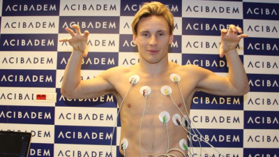 Beşiktaş’ın yeni transferi 30 yaşındaki Norveçli futbolcu Jonas Svennson, sağlık