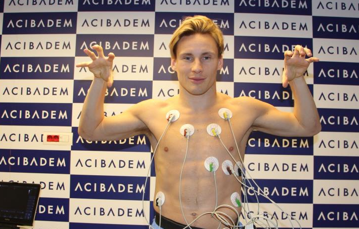 Beşiktaş’ın yeni transferi 30 yaşındaki Norveçli futbolcu Jonas Svennson, sağlık