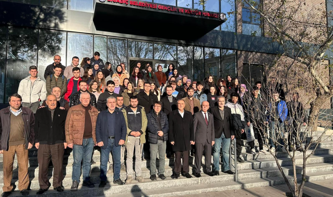 Bigadiç Belediyesi’nden öğrencilere ücretsiz “Eğitim Kursları” Bigadiç Belediyesi, yaptığı duyuruda TYT, AYT, LGS sınavlarına hazırlanan öğrenciler