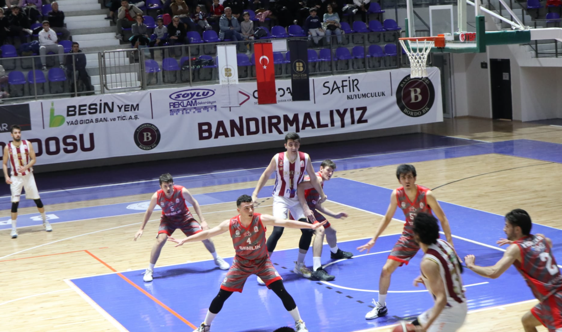 TB2L’nin 10’uncu haftasında Gemlik Basketbol ile mücadele eden Bordo BK