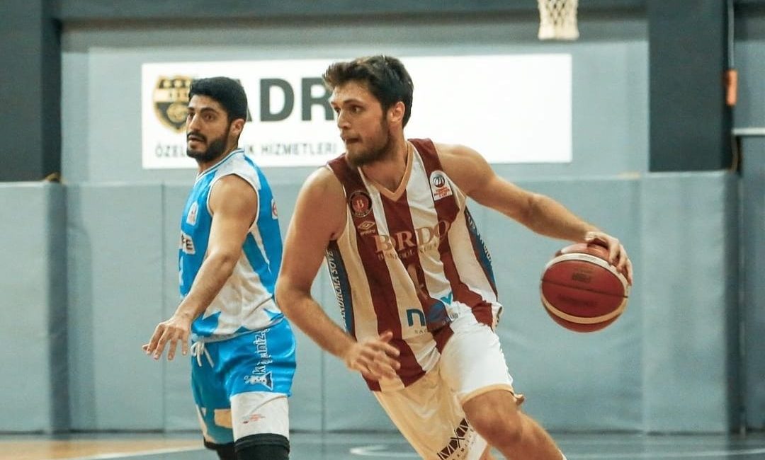Bordo BK maçları BANÜ’de oynanacak Bordo Basketbol Kulübü, ikinci devre maçlarını Bandırma Onyedi Eylül Üniversitesi