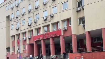 Kocaeli’de arkadaşlarıyla tatile gitmek için sosyal medya hesabından bungalov ev