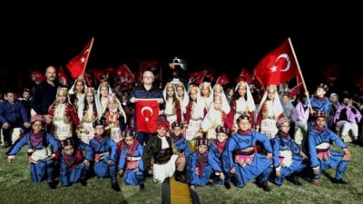 Balıkesir’de hayata geçirdiği eğitim projeleriyle adını duyuran ve bu alanda