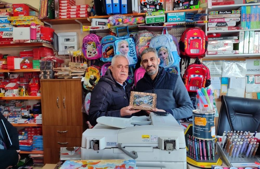 Burhaniye’de, Esnaf ve Sanatkarlar Odası 50.yılını üyeleriyle birlikte kutluyor. Esnafları