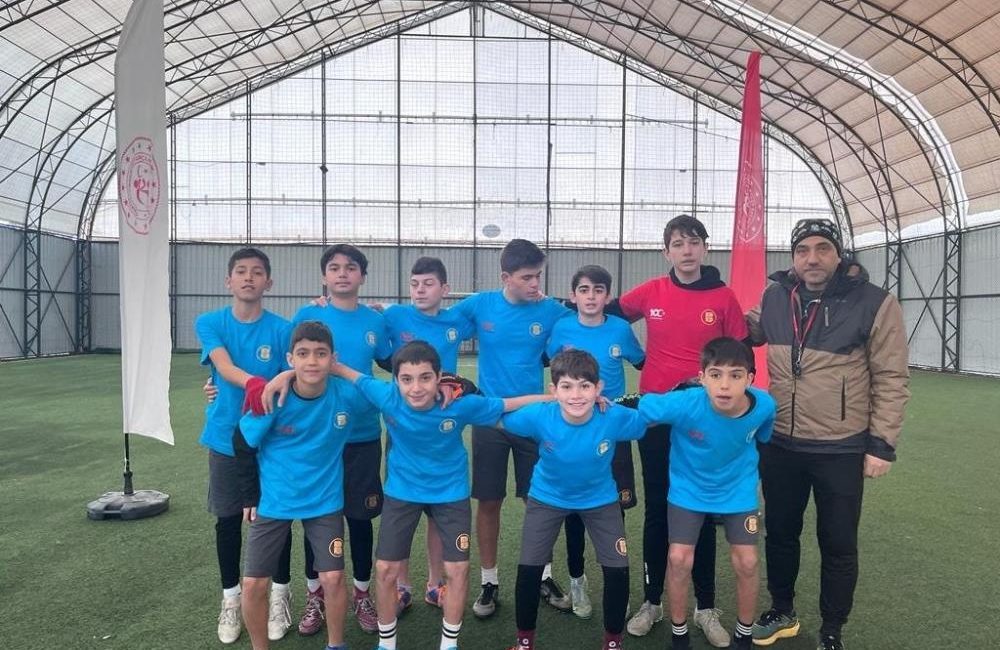 Burhaniye’de Mahalli Lig başladı Burhaniye de, Mahalli Lig karşılaşmaları başladı. Balıkesir Valilliği, Balıkesir Büyükşehir