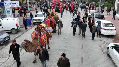 Burhaniye’de bu yıl 19’uncusu gerçekleştirilen zeytin ve zeytinyağı hasat festivali