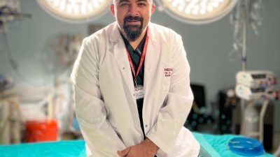 Hemoroidin, anüs veya rektum bölgesindeki damarların genişlemesi ve iltihaplanması sonucu