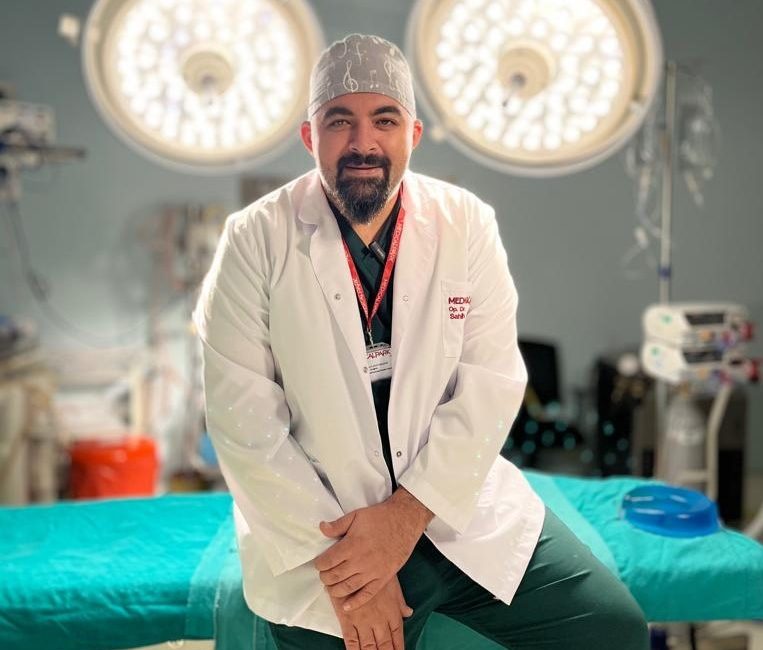 Hemoroidin, anüs veya rektum bölgesindeki damarların genişlemesi ve iltihaplanması sonucu